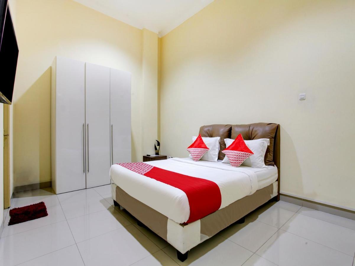 Hotel Oyo 90141 3A Syariah Jakarta Exterior foto
