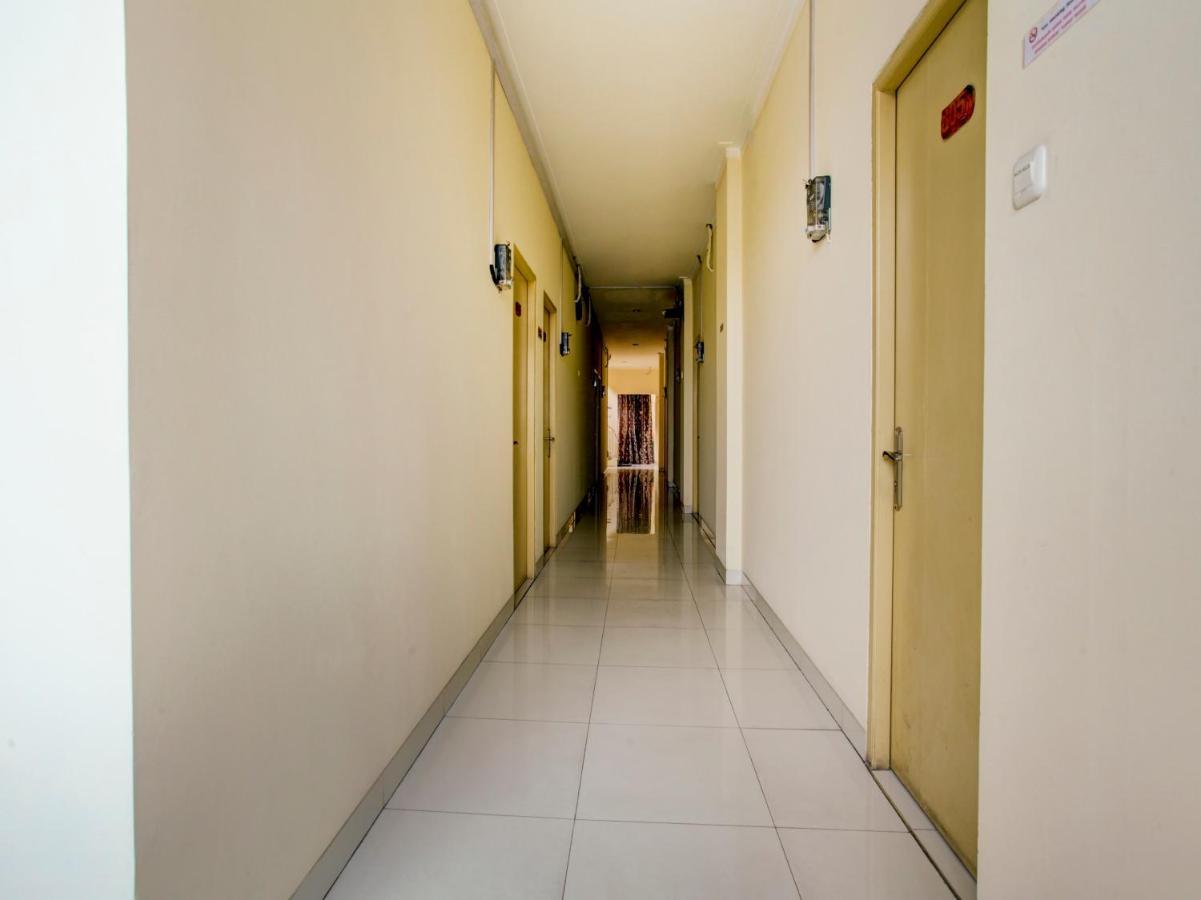 Hotel Oyo 90141 3A Syariah Jakarta Exterior foto