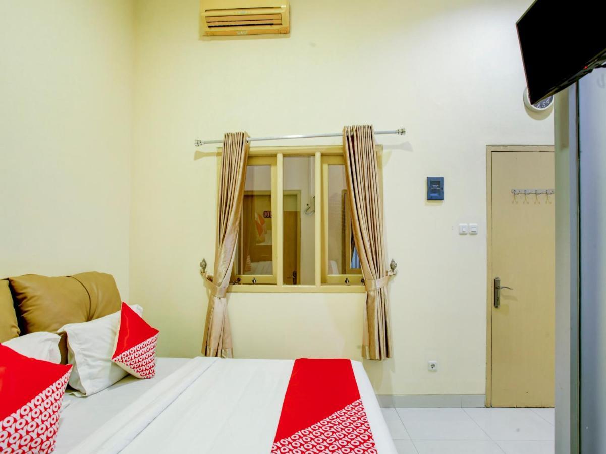 Hotel Oyo 90141 3A Syariah Jakarta Exterior foto