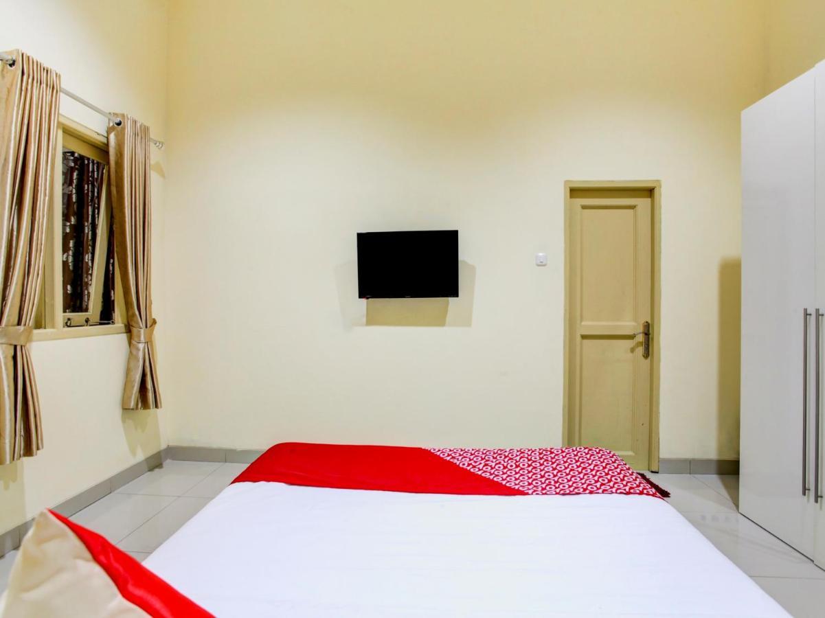Hotel Oyo 90141 3A Syariah Jakarta Exterior foto