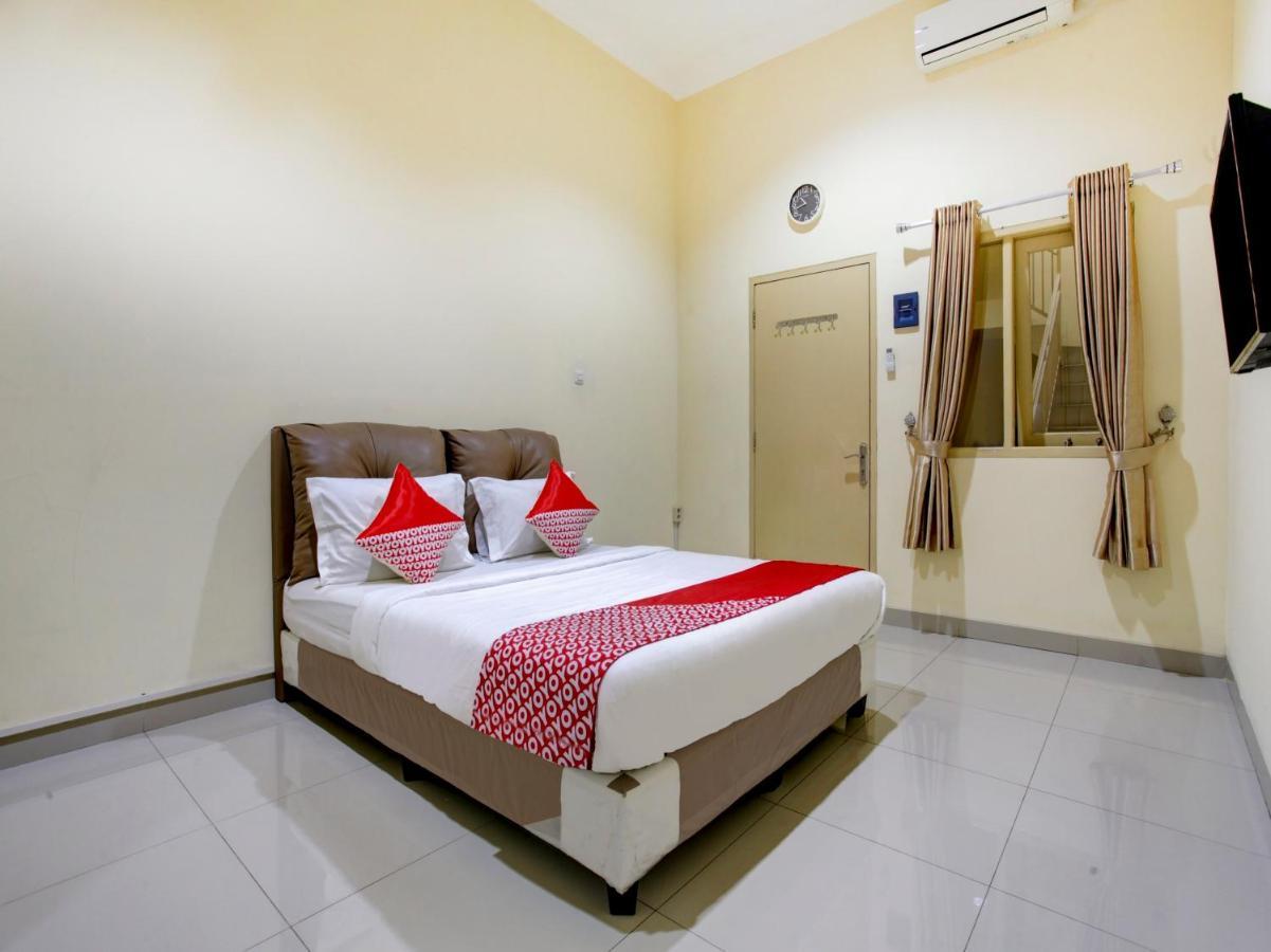 Hotel Oyo 90141 3A Syariah Jakarta Exterior foto