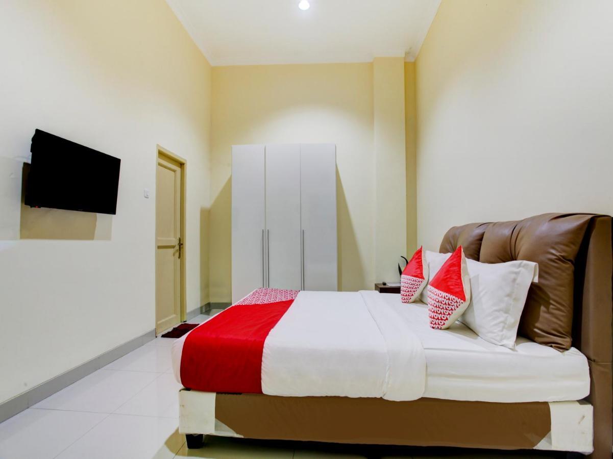 Hotel Oyo 90141 3A Syariah Jakarta Exterior foto