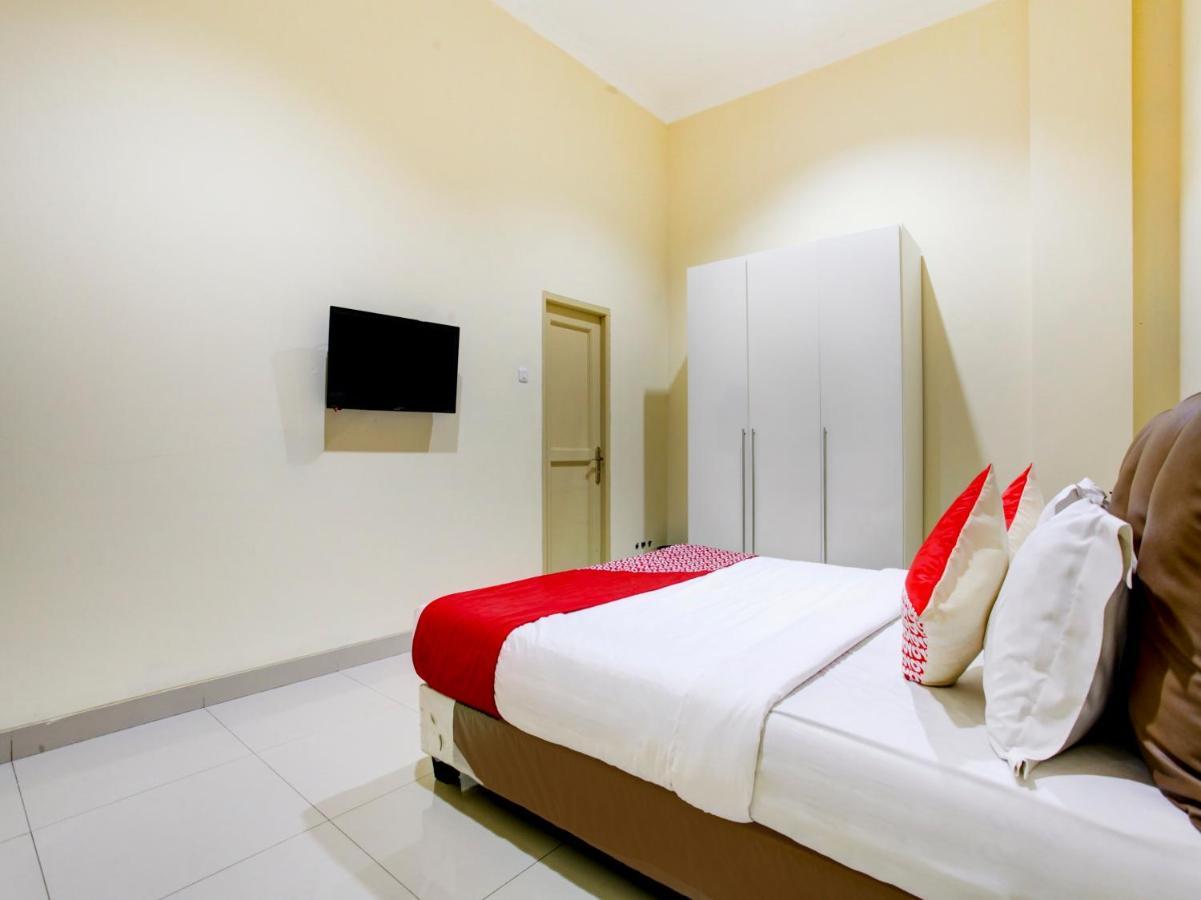 Hotel Oyo 90141 3A Syariah Jakarta Exterior foto